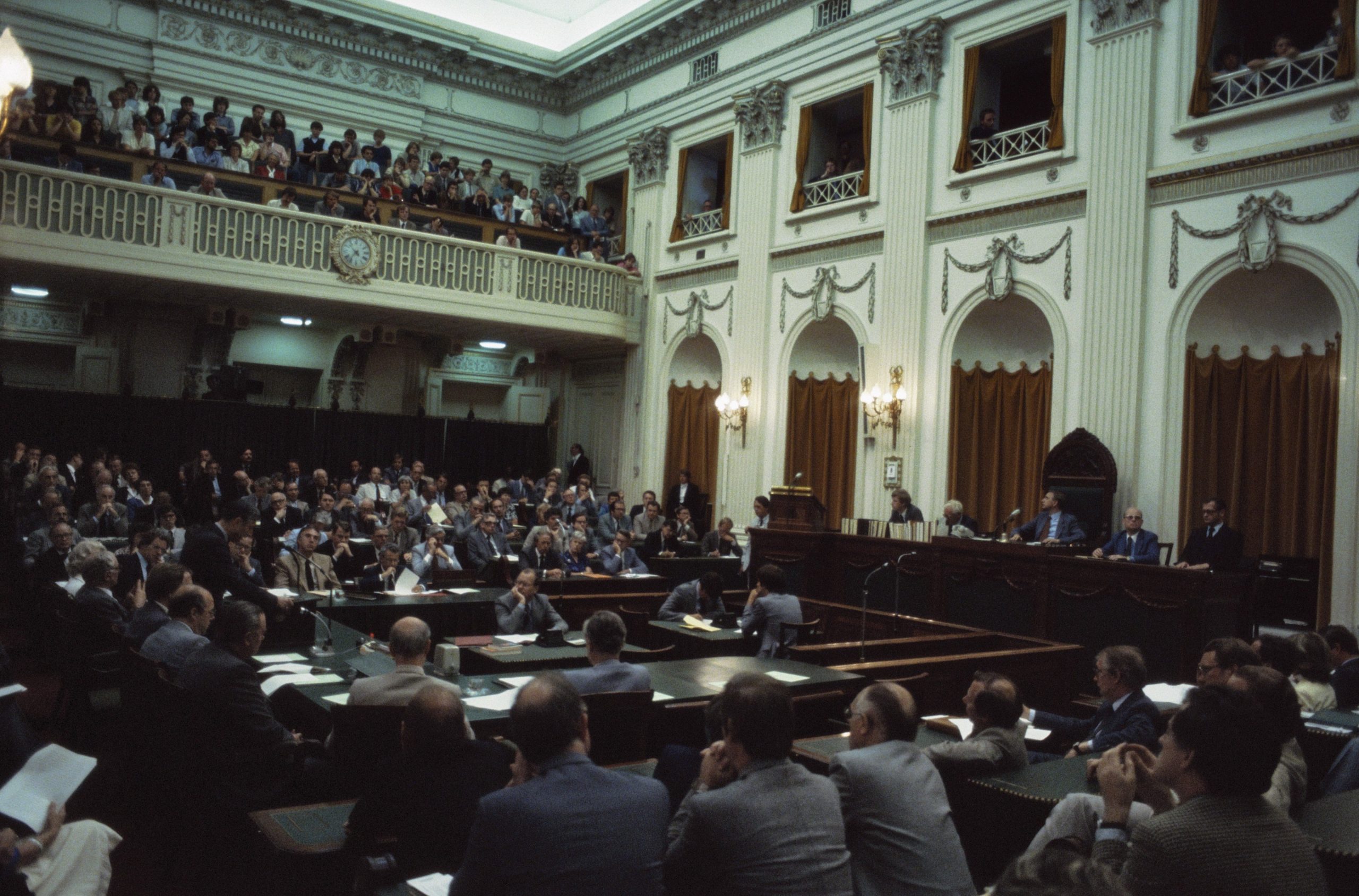 Regeringsverklaring kabinet-van Agt III, 8 juni 1982. Foto: Rob Bogaerts, Nationaal Archief / Anefo. 
