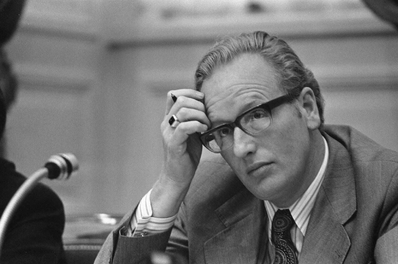 Jos van Kemenade, Minister van Onderwijs en voorstander van de middenschool, 17 oktober 1973. Beeld: Rob Mieremet, Nationaal Archief / Anefo.